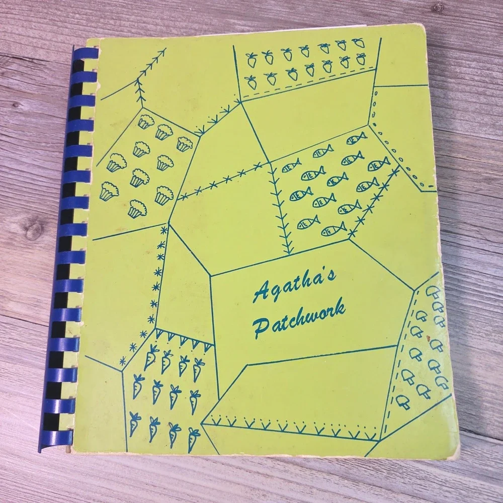Agatha's Patchwork 1973 Vtg Iowa Community Cookbook‎ Jane Lamb Hospital Spiral
